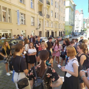Maturanti v Praze nasávali kulturu a historii